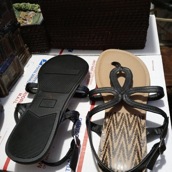 💝🐧TIME AND TRU🆕NICE SLIPPERS - Picture 5 of 8